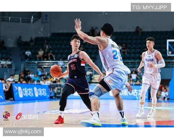 北京首钢与福建男篮激战正酣谁能在CBA赛场上笑到最后 北京首钢与福建男篮激战正酣谁能在CBA赛场上笑到最后