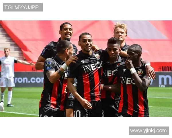 圣埃蒂安主场迎战卡队期待精彩对决与胜利时刻 圣埃蒂安主场迎战卡队期待精彩对决与胜利时刻